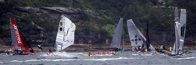Chaos at the Obelisk mark as a group of paddlers get in the way - 18ft Skiffs - JJ Giltinan Championship 2017 © 18footers.com